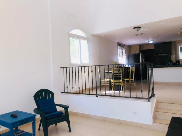 Luxurious Living in Tucán Country Club